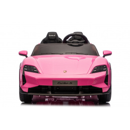 Vozidlo Porsche Taycan Turbo S Růžové